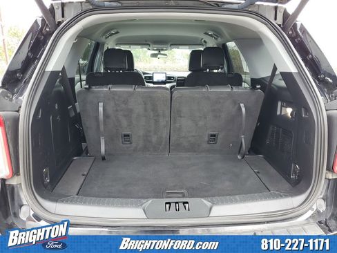 Certified 2022 Ford Explorer XLT w/ Equipment Group 202A image 7