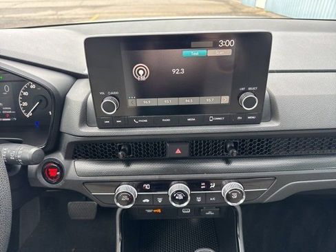 Used 2024 Honda CR-V LX image 12