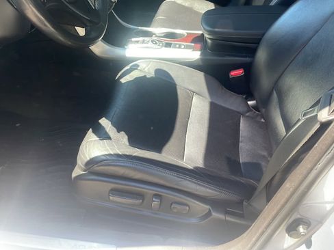 Used 2015 Acura TLX V6 w/ Technology Package FWD image 11