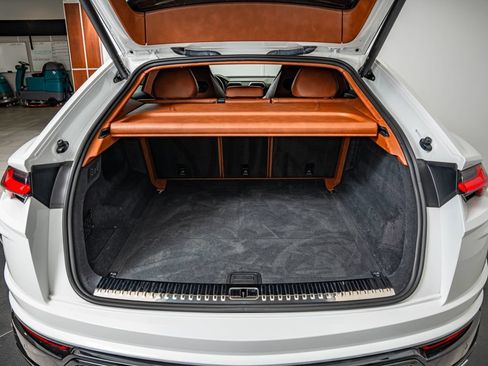 Used 2022 Lamborghini Urus AWD/4WD image 59
