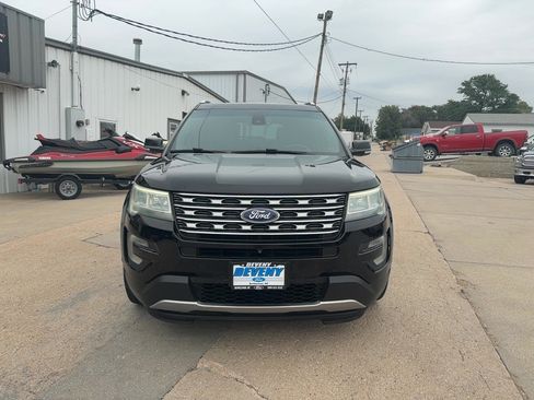 Used 2016 Ford Explorer Limited w/ Equipment Group 301A AWD/4WD image 3