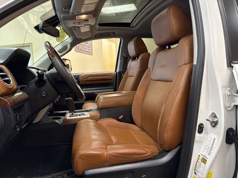 Used 2019 Toyota Tundra 1794 Edition AWD/4WD image 7