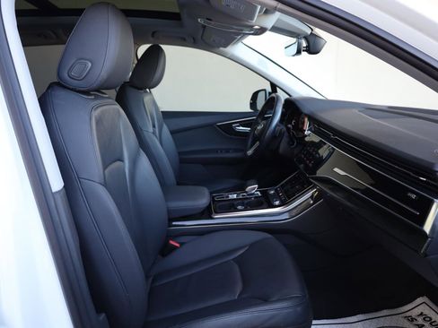Used 2021 Audi Q7 3.0T Premium Plus AWD/4WD image 32