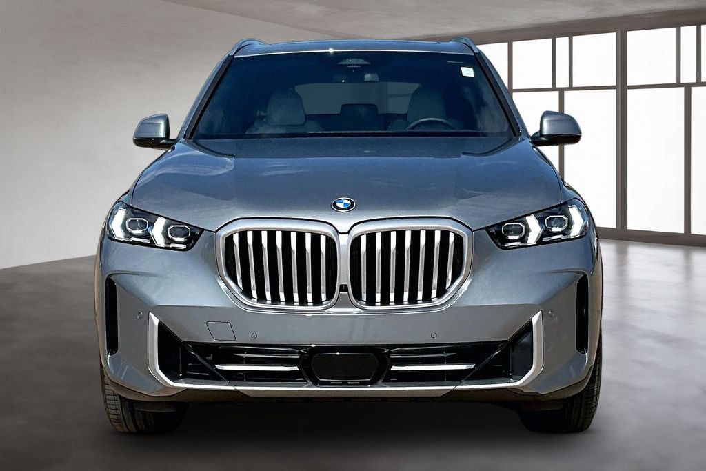 Used 2026 BMW X5 sDrive40i w/ Premium Package RWD image 3