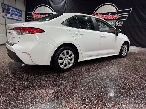 Used 2023 Toyota Corolla LE FWD image 3