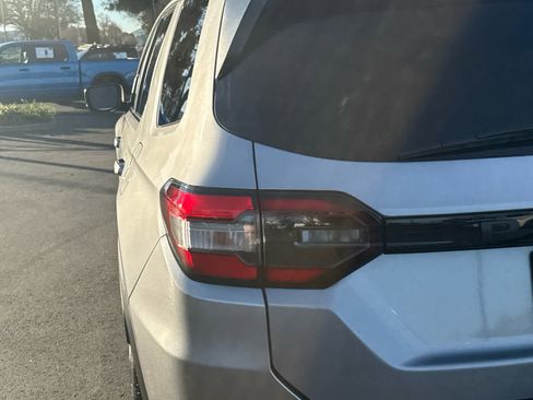 Used 2023 Honda Pilot EX-L image 14