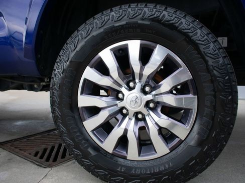 Used 2023 Toyota Tacoma Limited image 27