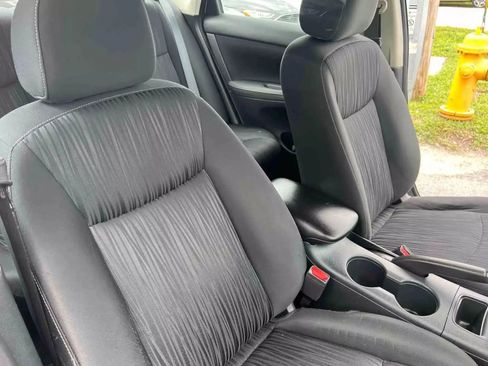 Used 2019 Nissan Sentra SV image 16
