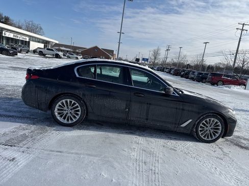 Used 2023 BMW 530i xDrive w/ Executive Package image 24