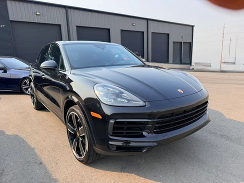 Used 2019 Porsche Cayenne AWD/4WD image 4