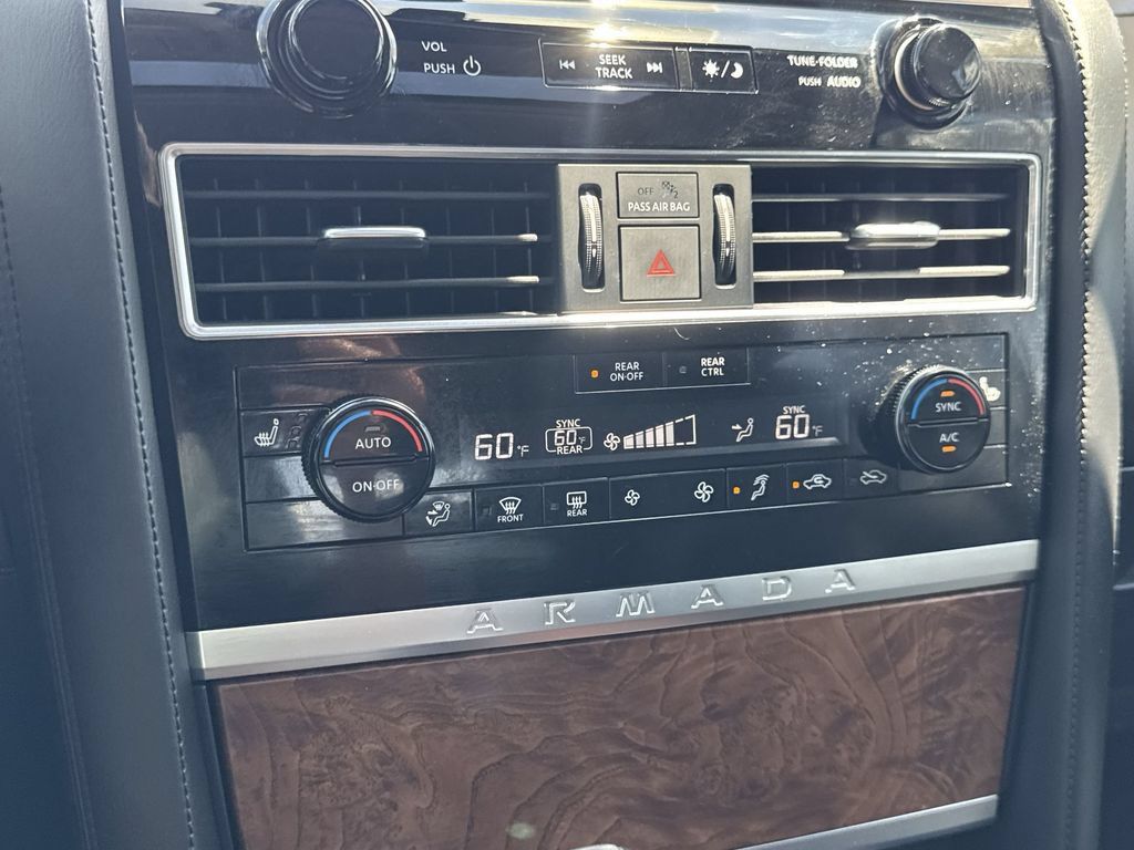 Used 2024 Nissan Armada SL w/ Captain's Chairs Package AWD/4WD image 18