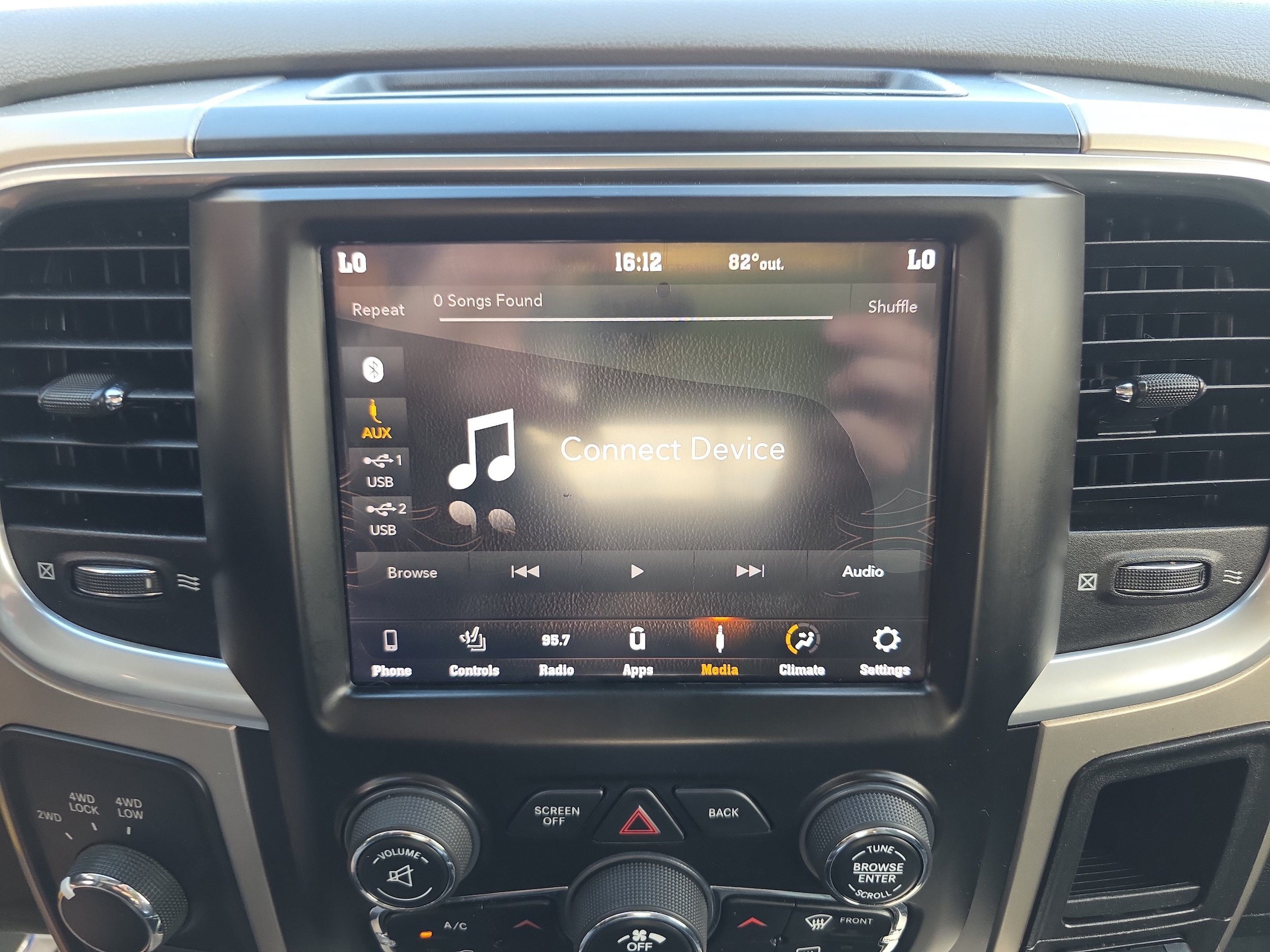 Used 2018 RAM 3500 Big Horn AWD/4WD image 19