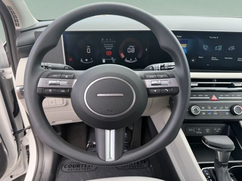 New 2026 Hyundai Tucson SE FWD image 28