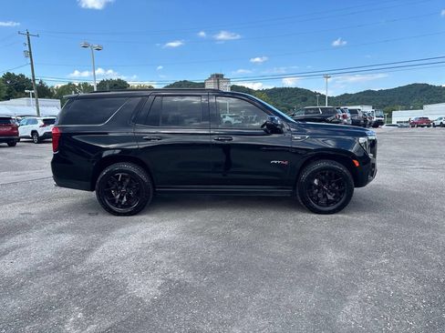Used 2022 GMC Yukon AT4 AWD/4WD image 6