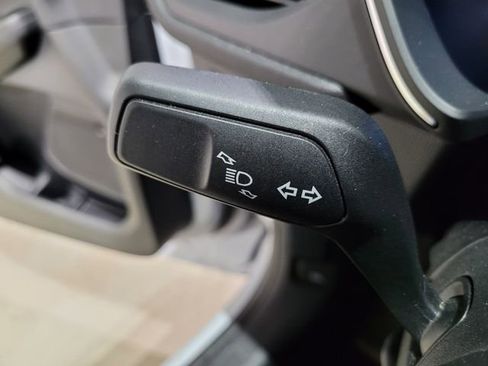 Used 2025 Ford Escape Platinum image 42