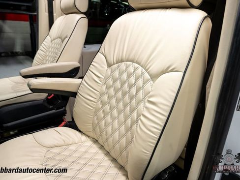 Used 2018 Mercedes-Benz Sprinter 3500 image 19