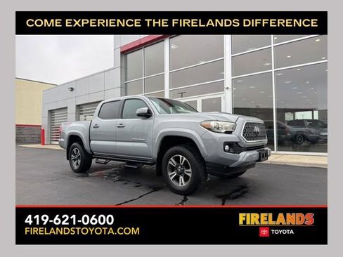 Used 2018 Toyota Tacoma TRD Sport AWD/4WD image 1