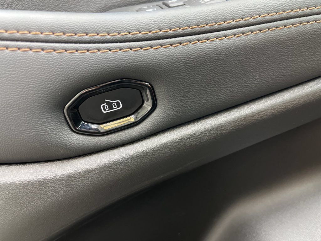 New 2026 Jeep Cherokee Limited AWD/4WD image 11