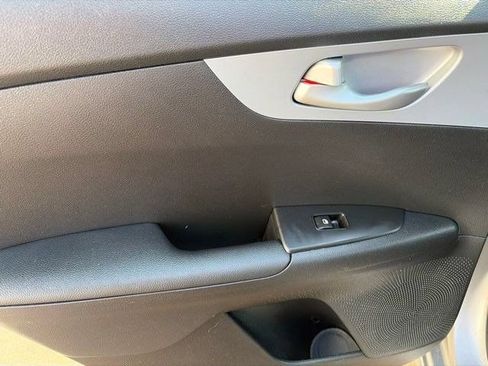 Used 2024 Kia Forte LXS FWD image 29