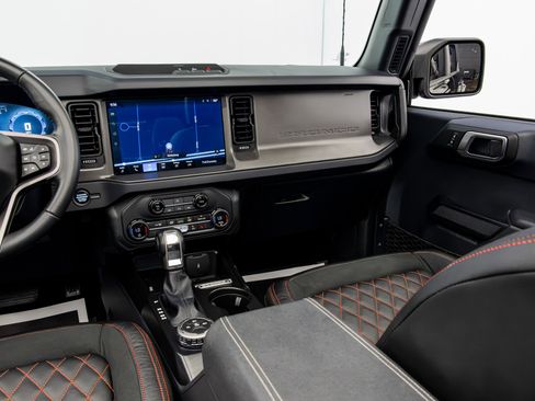 Used 2025 Ford Bronco Big Bend AWD/4WD image 49