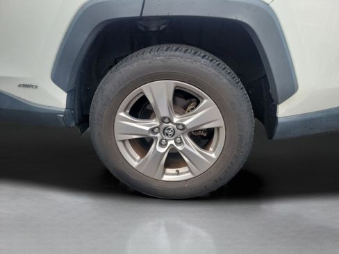 Used 2022 Toyota RAV4 XLE image 29