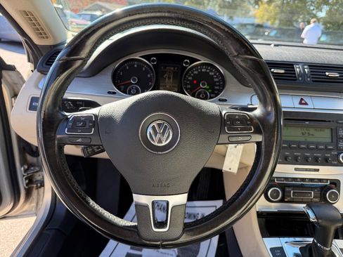 Used 2009 Volkswagen CC VR6 Sport image 14