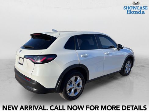 Certified 2025 Honda HR-V LX image 5
