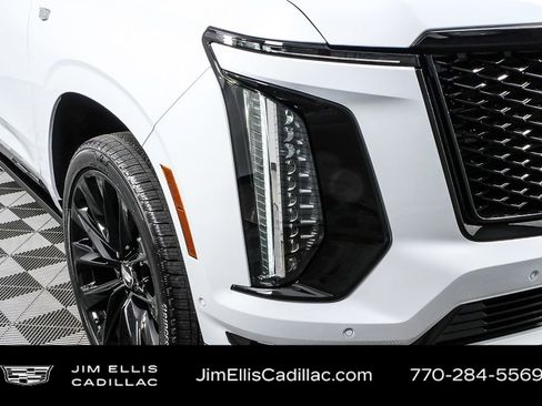 Certified 2026 Cadillac Escalade Platinum Sport w/ LPO, ONYX Package image 40