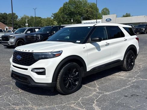 Used 2022 Ford Explorer ST-Line w/ Class IV Trailer Tow Package AWD/4WD image 3