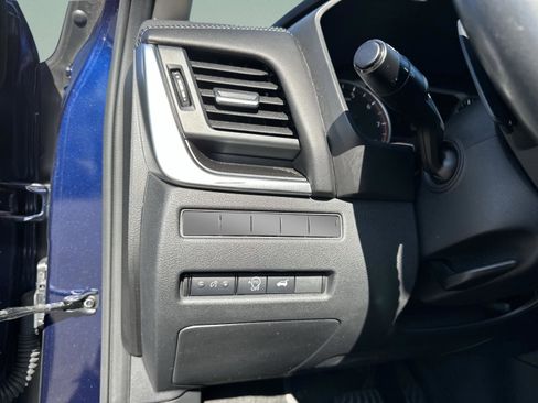 Certified 2024 Nissan Rogue SV w/ SV Premium Package FWD image 31