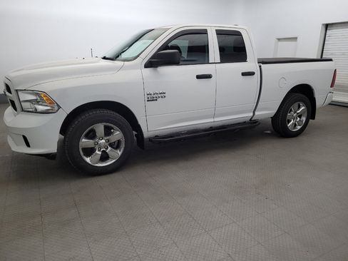 Used 2019 RAM 1500 Express w/ Express Value Package AWD/4WD image 2