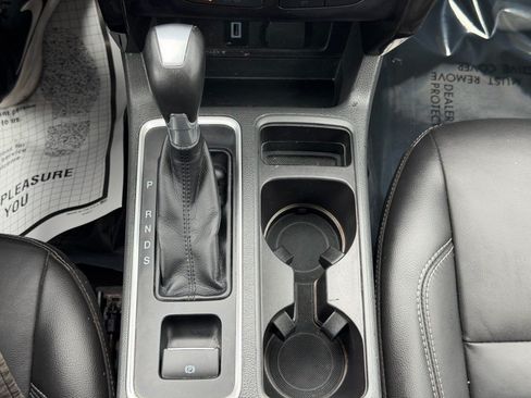 Used 2017 Ford Escape Titanium AWD/4WD image 15