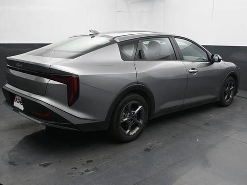 Used 2025 Kia K4 FWD image 12