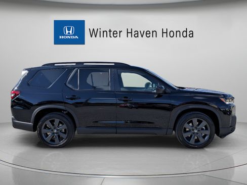 Used 2026 Honda Pilot Sport image 9