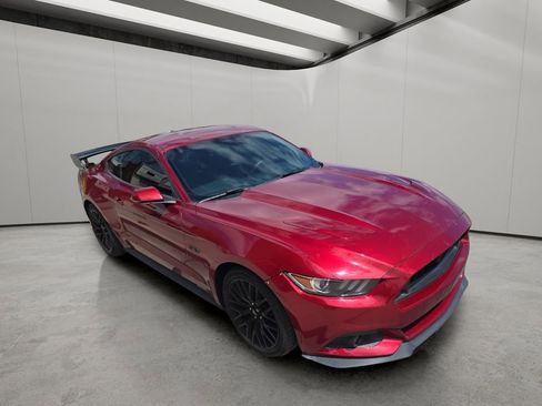 Used 2017 Ford Mustang GT Premium w/ GT Performance Package RWD image 5