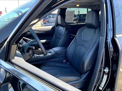 Certified 2026 INFINITI QX60 Luxe w/ Cargo Package FWD image 37