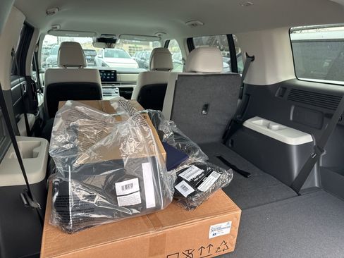 New 2026 Hyundai Santa Fe SE image 9