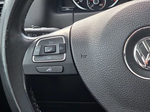 Used 2012 Volkswagen Tiguan SE image 13