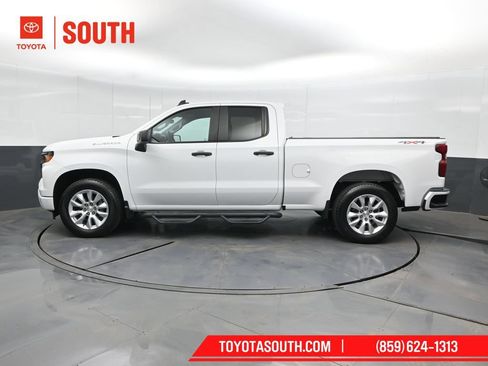 Used 2022 Chevrolet Silverado 1500 Custom AWD/4WD image 7