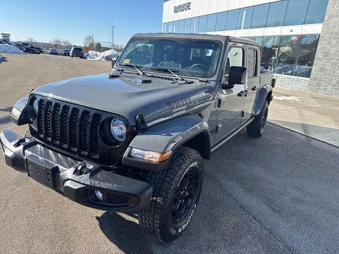 Used 2022 Jeep Gladiator Willys image 5