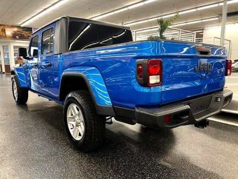 Used 2021 Jeep Gladiator Sport image 5