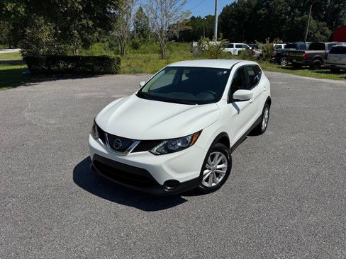 Used 2018 Nissan Rogue Sport S w/ S Appearance Package FWD image 28