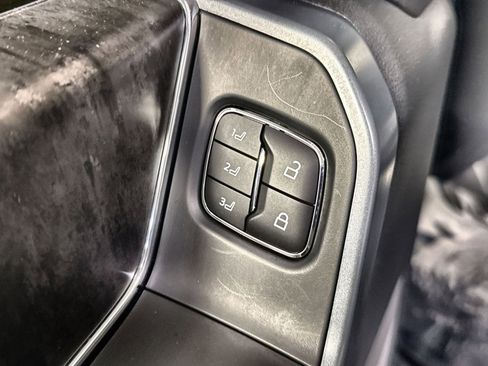 Used 2023 Ford F150 Lariat w/ Equipment Group 502A High image 17