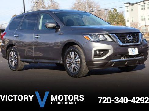 Used 2019 Nissan Pathfinder SL image 1
