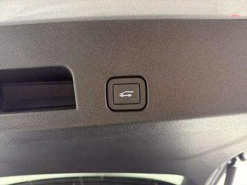 New 2026 GMC Acadia Elevation image 35