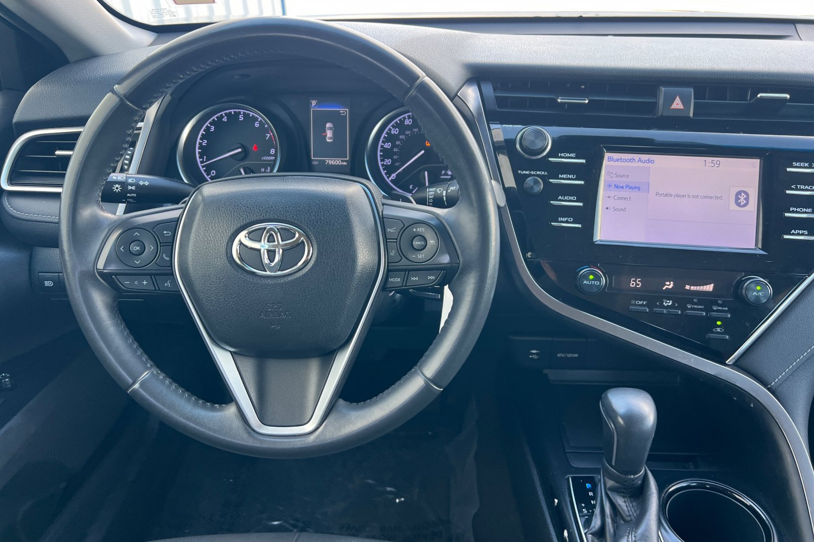 Used 2018 Toyota Camry SE FWD image 15