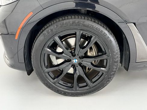 Used 2021 BMW X7 xDrive40i w/ M Sport Package AWD/4WD image 29