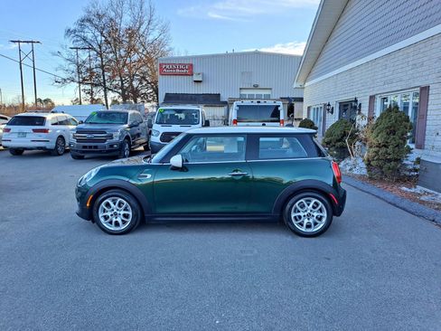 Used 2019 MINI Cooper 2-Door Hardtop image 5
