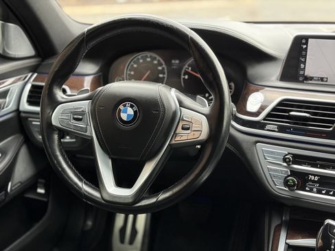 Used 2017 BMW 750i xDrive AWD/4WD image 29