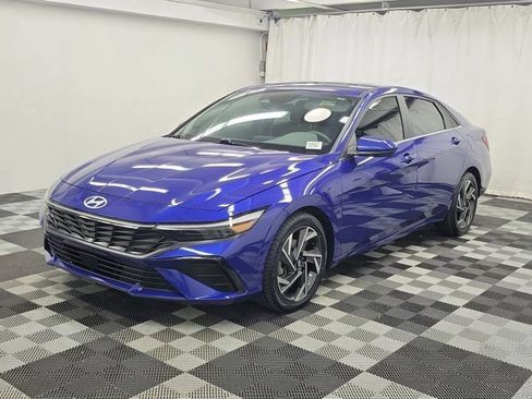 Used 2024 Hyundai Elantra SEL FWD image 20